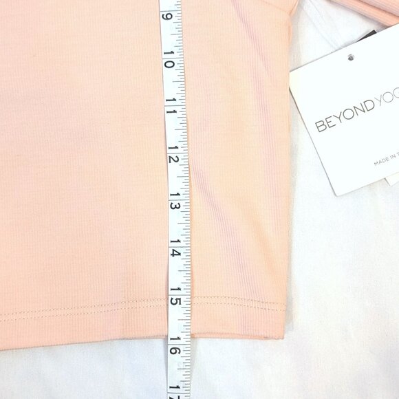 NWT Beyond Yoga | Cream Pink Heather Rib Frame Cropped Pullover Top | Medium - Picture 10 of 10